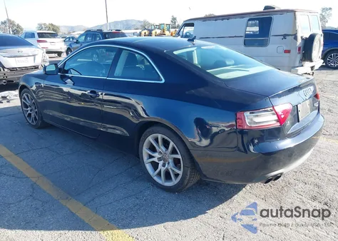 2011 Audi A5 2.0T Premium z USA, uszkodzony, nr VIN WAUCFAFR4BA071753